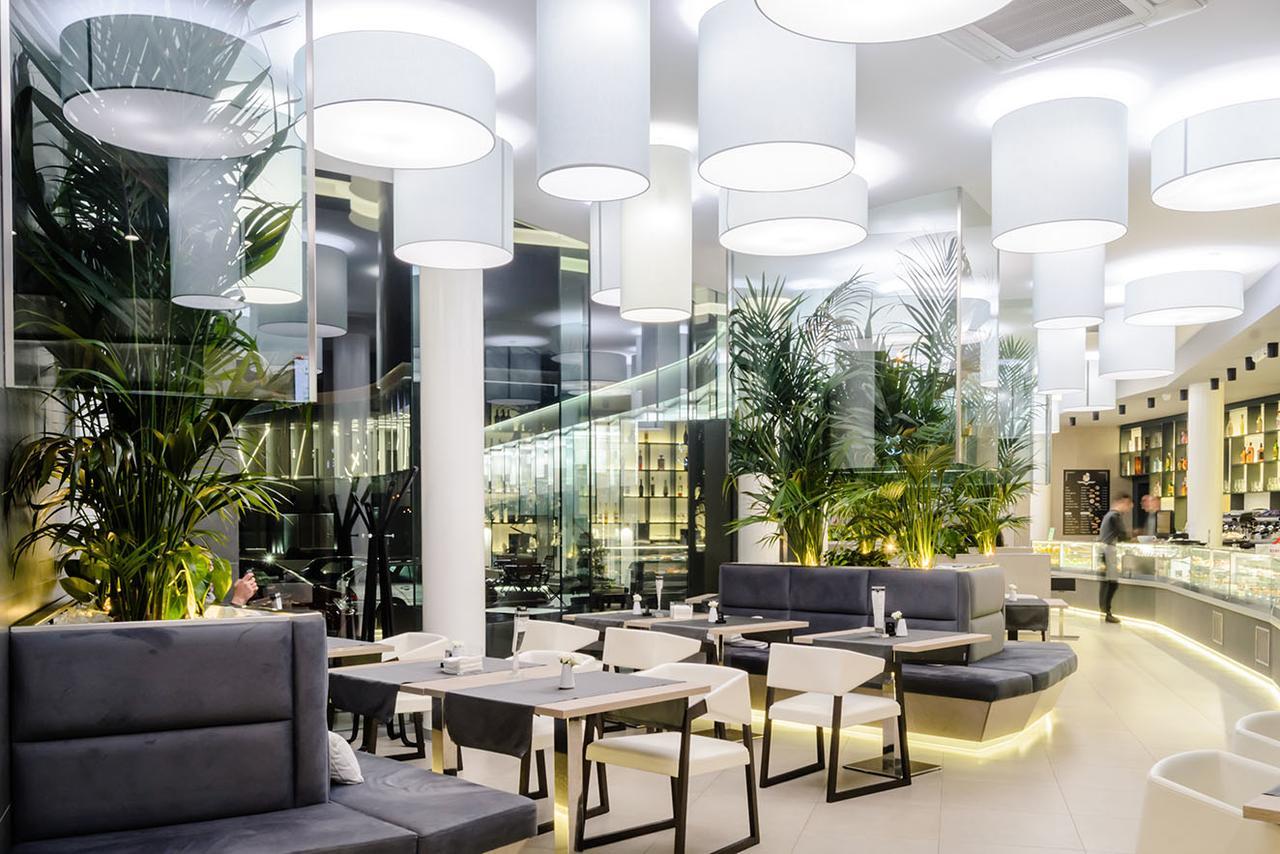 Albes Hotel Фиер Екстериор снимка